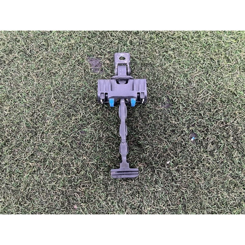 Ограничитель двери (кузов и элементы) Volkswagen Amarok 2H 2012 2.0 2H0837249