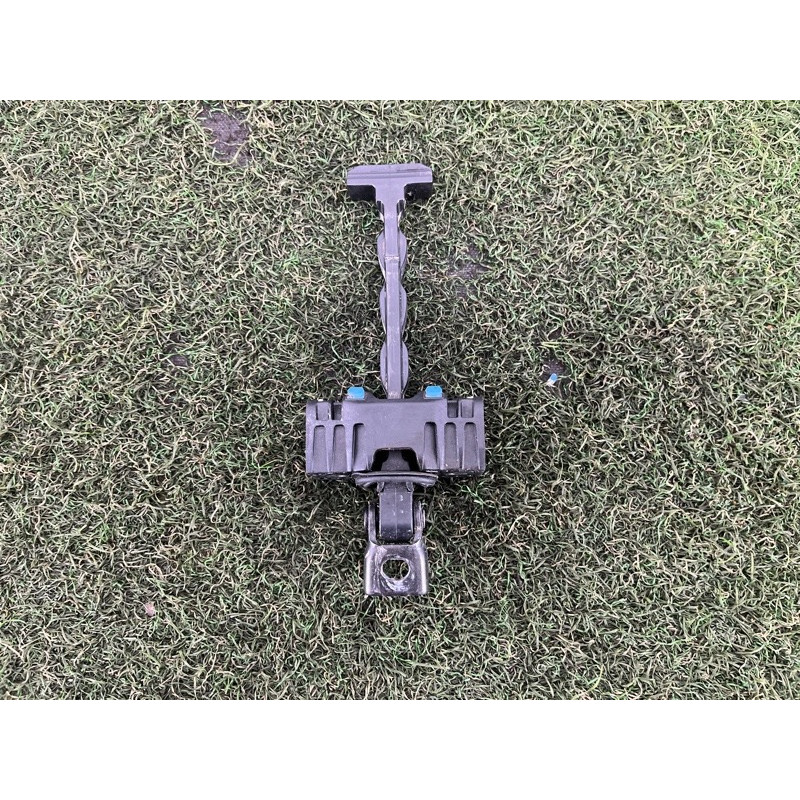 Ограничитель двери (кузов и элементы) Volkswagen Amarok 2H 2012 2.0 2H0837249