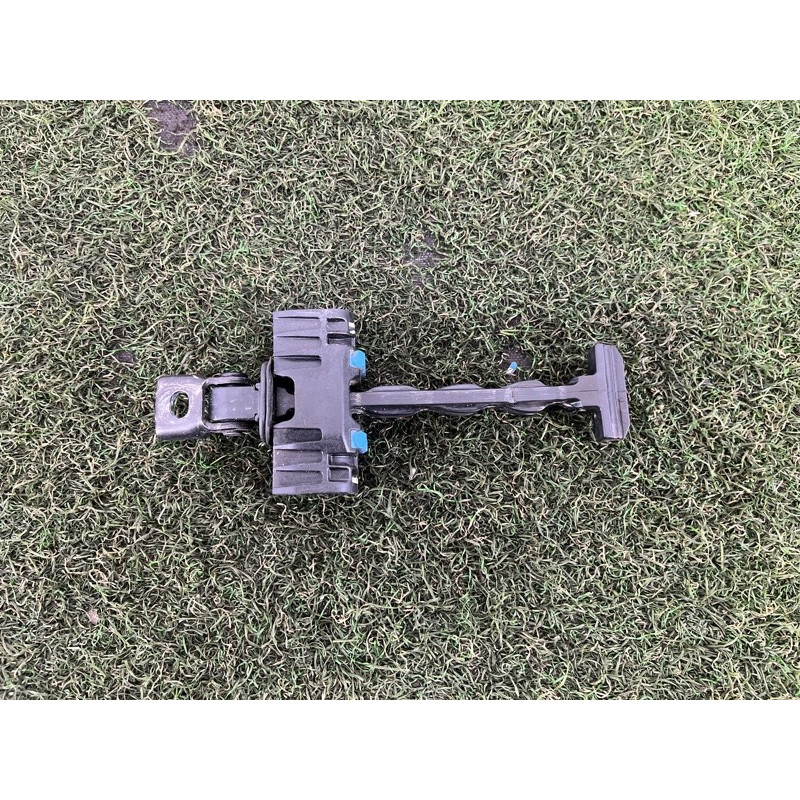 Ограничитель двери (кузов и элементы) Volkswagen Amarok 2H 2012 2.0 2H0837249