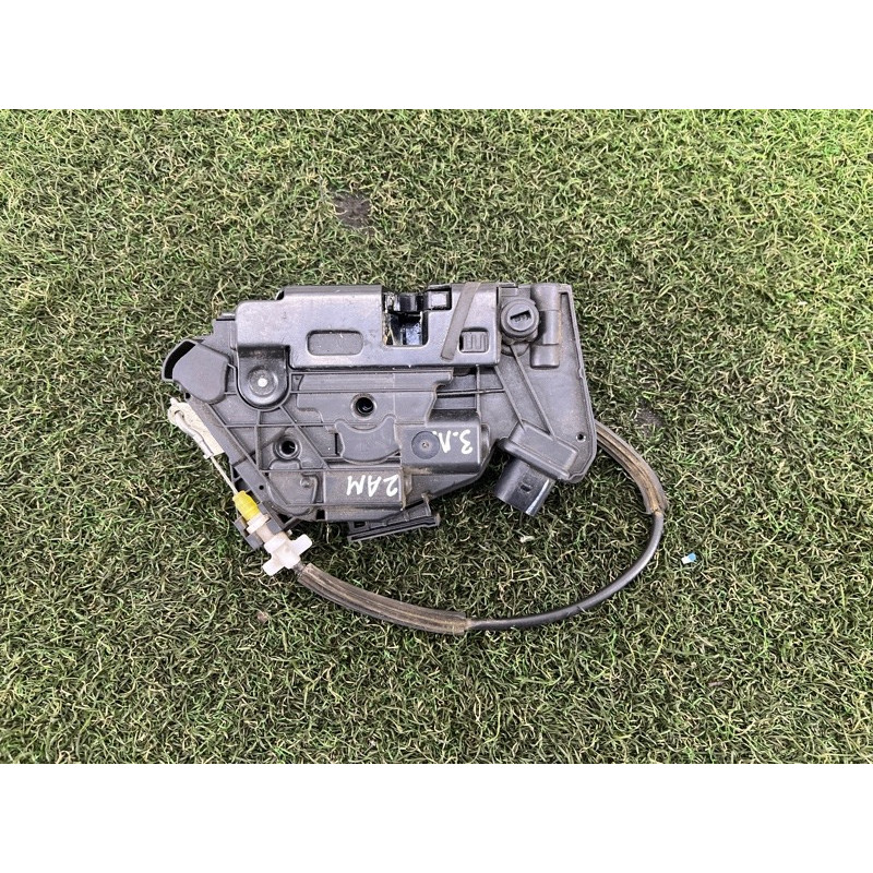 Замок двери (кузов и элементы) Volkswagen Amarok 2H 2012 2.0 tdi 5N0839015D