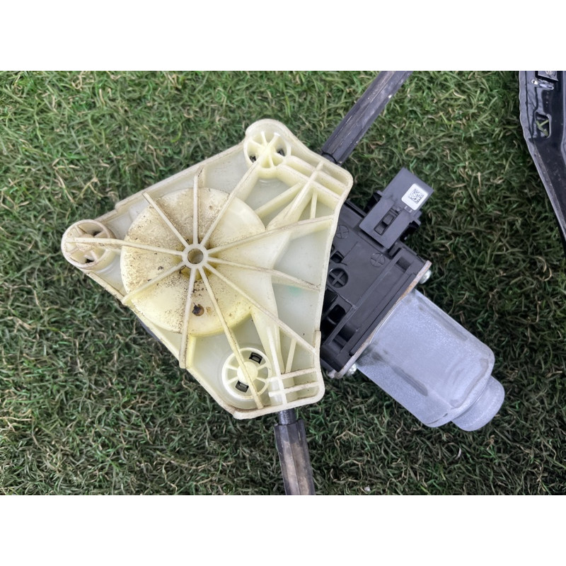 Механизм стеклоподъемника с мотором (кузов и элементы) Volkswagen Amarok 2H 2012 2.0 2H7839401C