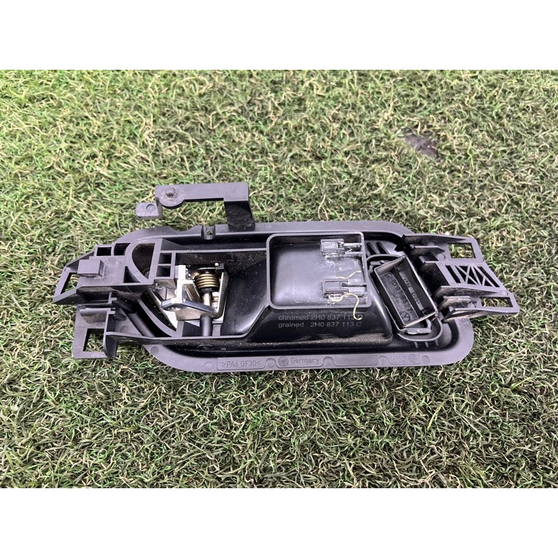 Ручка двери внутренняя (салон) Volkswagen Amarok 2H 2012 2.0 2H0837113DUBN