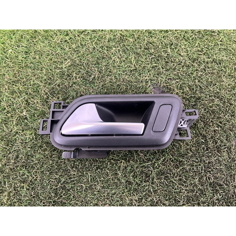 Ручка двери внутренняя (салон) Volkswagen Amarok 2H 2012 2.0 2H0837113DUBN