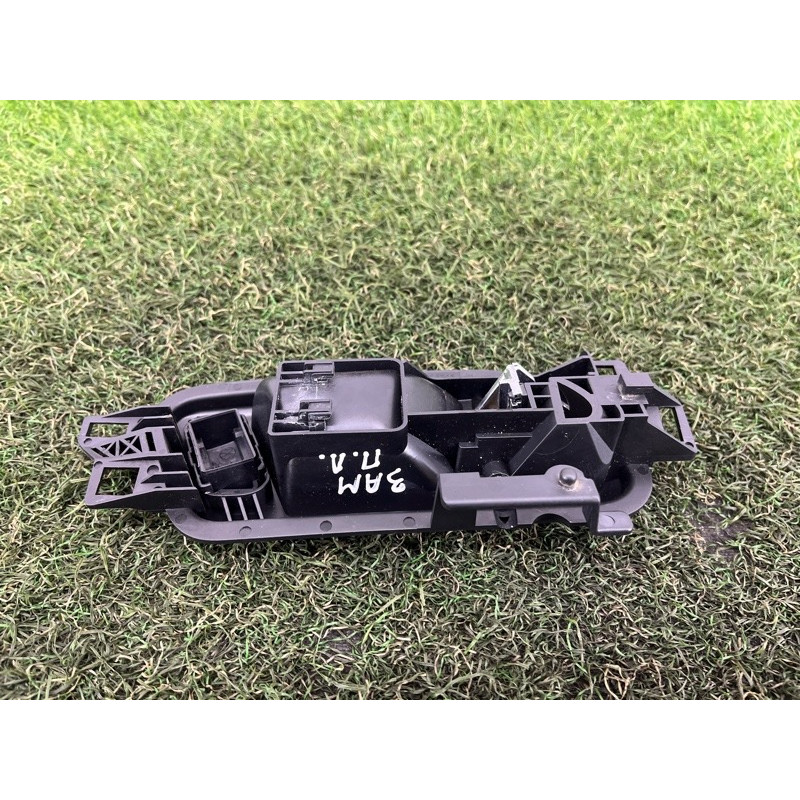 Ручка двери внутренняя (салон) Volkswagen Amarok 2H 2012 2.0 2H0837113DUBN