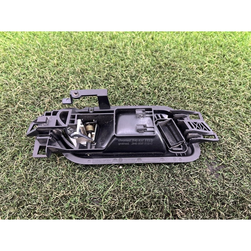 Ручка двери внутренняя (салон) Volkswagen Amarok 2H 2012 2.0 2H0837113DUBN