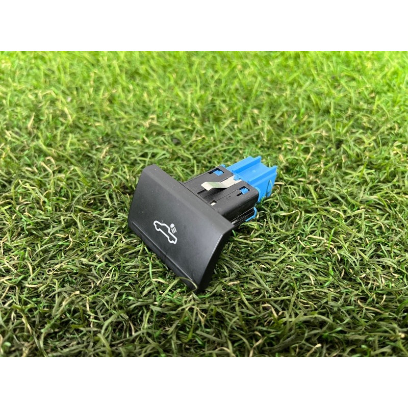 Кнопка освещения багажного отсека (электрика / кнопки) Volkswagen Amarok 2H 2012 2.0 tdi 2H5959917CREH