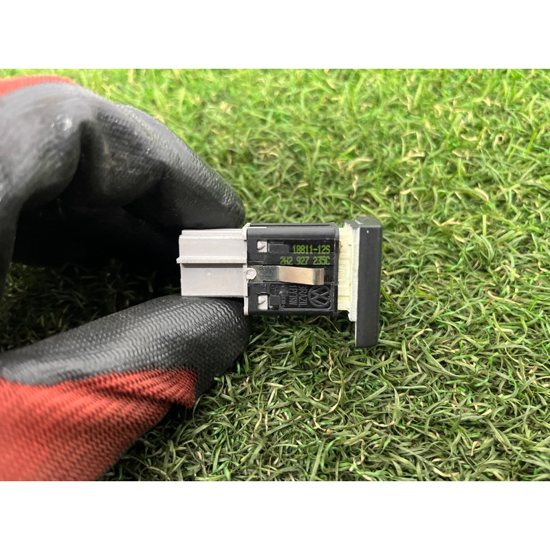 Кнопка включения полного привода (электрика / кнопки) Volkswagen Amarok 2H 2012 2.0 tdi 2H2927235CREH