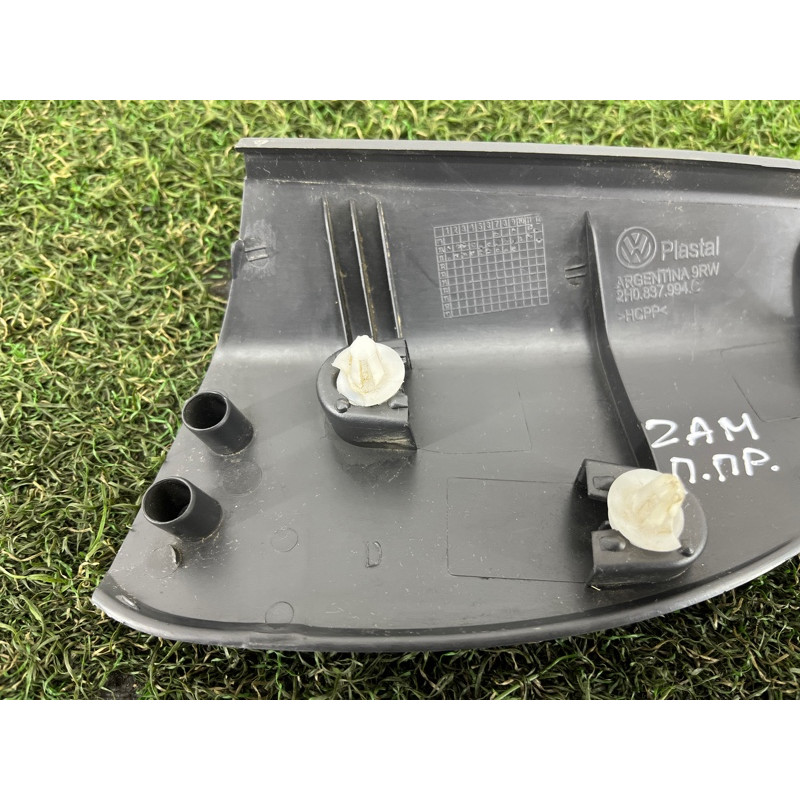 Внутрішній молдинг двері (кутник) (кузов і елементи) Volkswagen Amarok 2H 2012 2.0 tdi 2H0837994C9B9