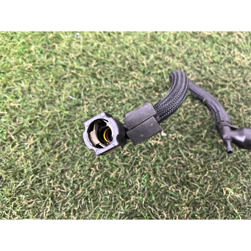 Вакуумна трубка (двигун та елементи) Volkswagen Touareg II NF 2013 3.0 7P0131055