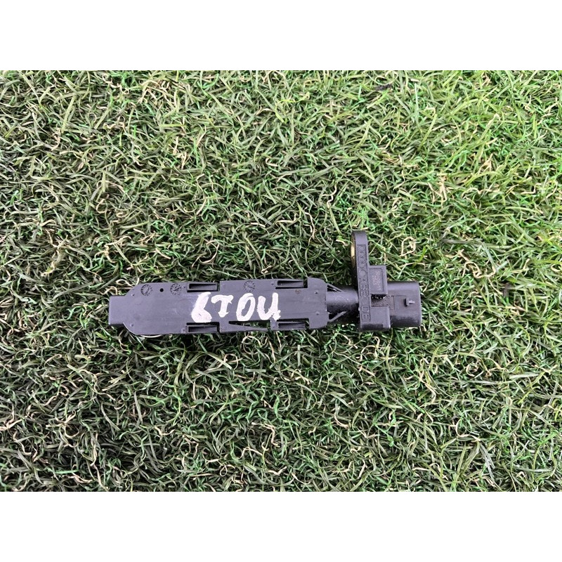 Датчик положения коленвала (электрика двигателя) Volkswagen Touareg II NF 2013 3.0 059906433E