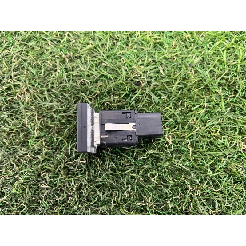 Кнопка антипробуксовочной системы (электрика / кнопки) Volkswagen Amarok 2H 2012 2.0 tdi 2H2927134BREH