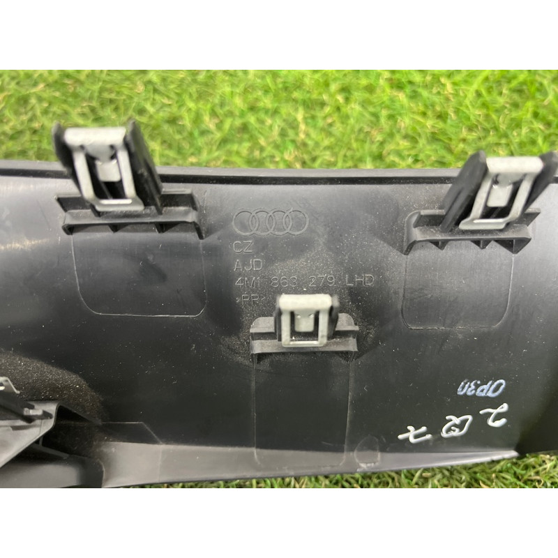 Накладка центральной консоли (салон) AUDI Q7 4M 2018 3.0 TFSi 4M18632794PK