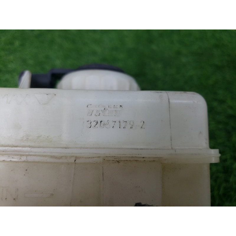 Бачок тормозной жидкости (тормозная система) BMW 5-series E60 2004 M54B22 32067179