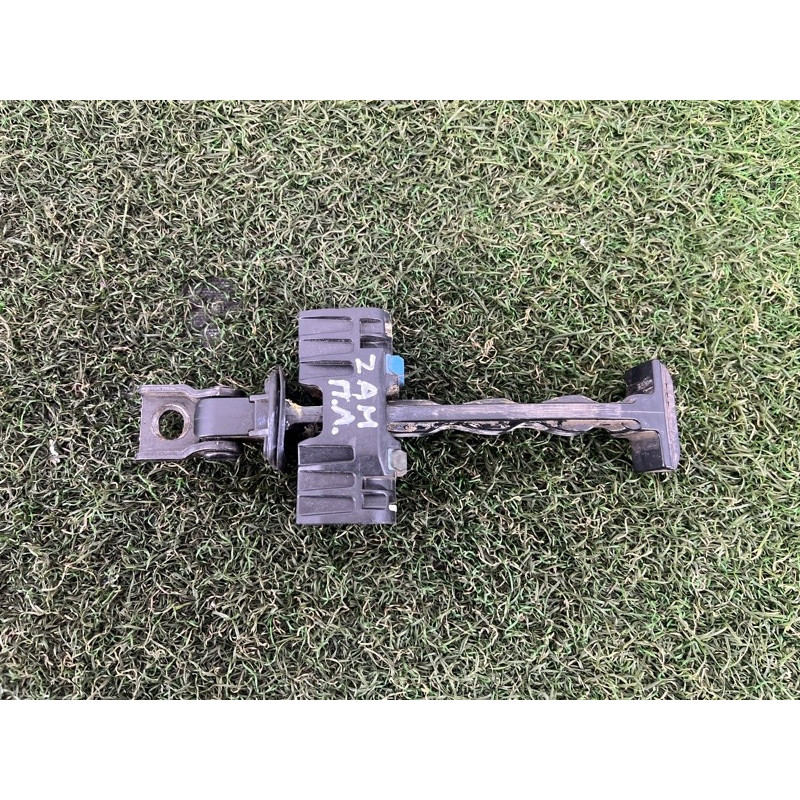 Ограничитель двери (кузов и элементы) Volkswagen Amarok 2H 2012 2.0 tdi 2H0837249