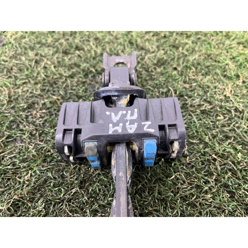 Ограничитель двери (кузов и элементы) Volkswagen Amarok 2H 2012 2.0 tdi 2H0837249