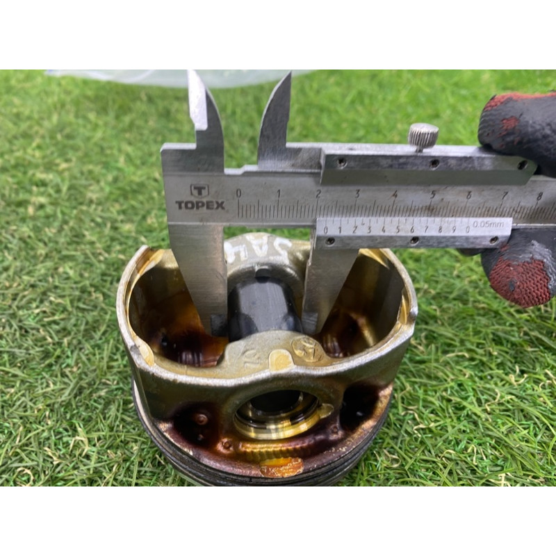 Поршень (двигатель и элементы) AUDI A4 B9 2017 2.0 06K107065AC