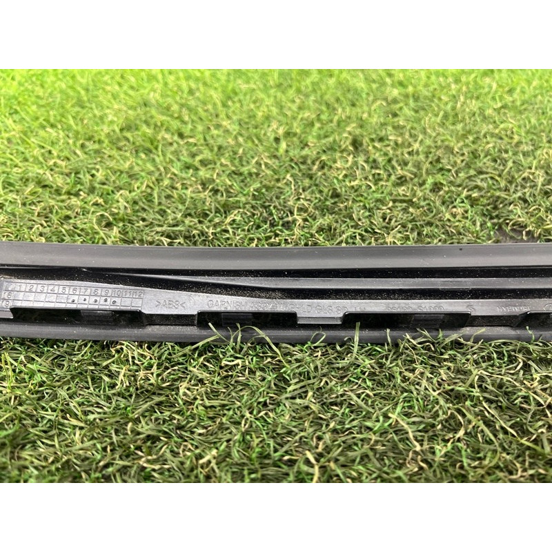 Молдинг лобового стекла (кузов и элементы) Hyundai Santa Fe TM 2019 2.4GDI 86130S1000