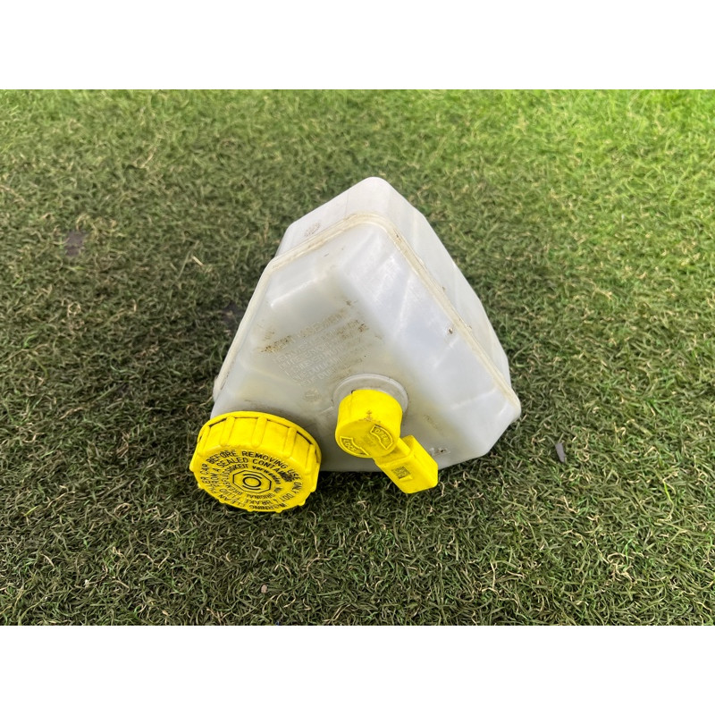 Бачок тормозной жидкости (тормозная система) Volkswagen Amarok 2H 2012 2.0 2H0611303