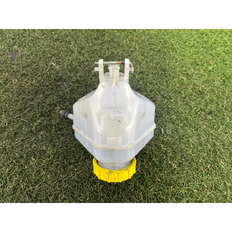 Бачок тормозной жидкости (тормозная система) Volkswagen Amarok 2H 2012 2.0 2H0611303