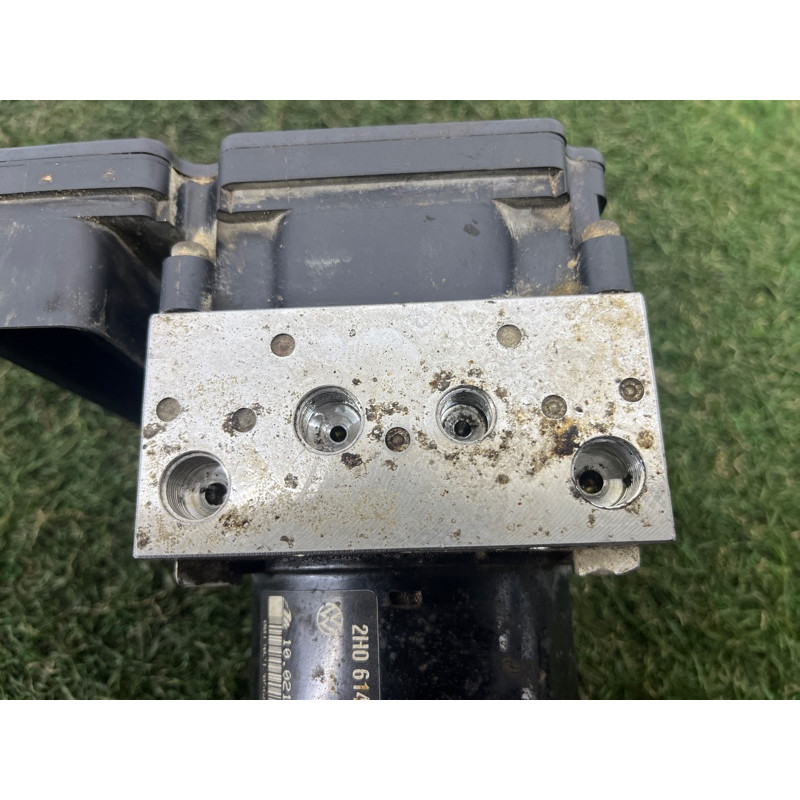 Блок abs (тормозная система) Volkswagen Amarok 2H 2012 2.0 2H0614517C