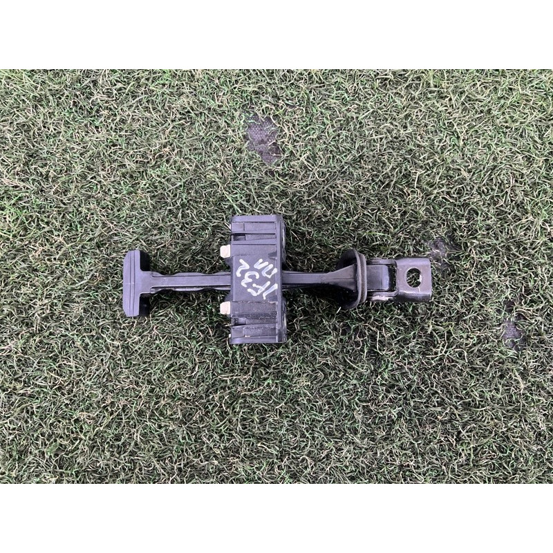 Ограничитель двери (кузов и элементы) BMW 4-series F32 2015 2.0 51217446721