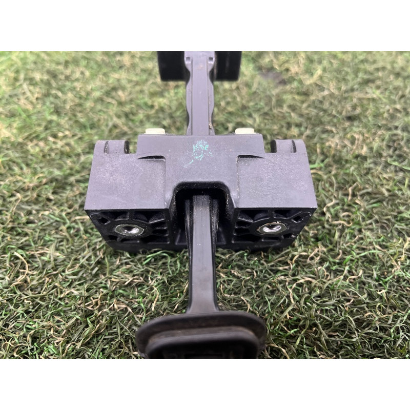 Ограничитель двери (кузов и элементы) BMW 4-series F32 2015 2.0 51217446721