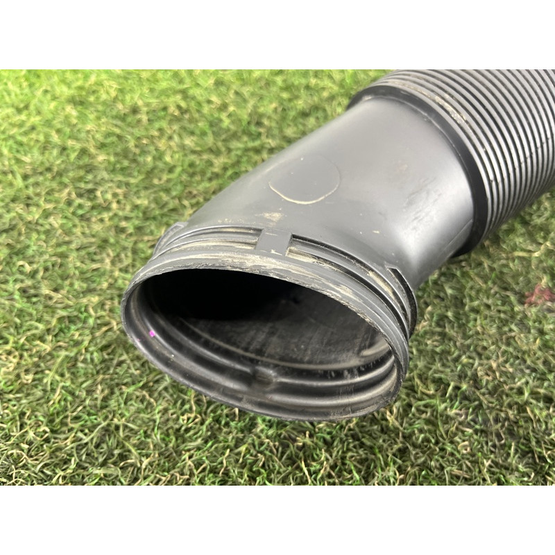 Патрубок воздушного фильтра (впускная система) Volkswagen Amarok 2H 2012 2.0 2H0129618