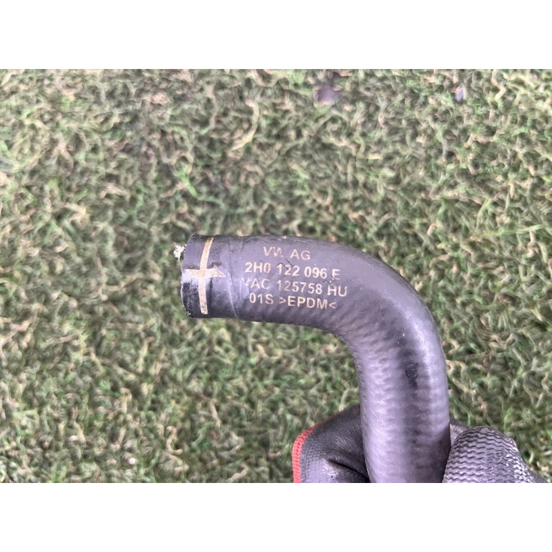 Патрубок (система охлаждения) Volkswagen Amarok 2H 2012 2.0 2H0122096E