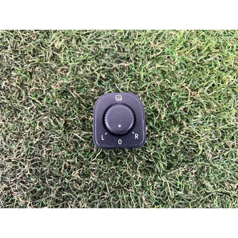 Кнопка регулировки зеркала (электрика / кнопки) Volkswagen Amarok 2H 2012 2.0 2H0959565REH