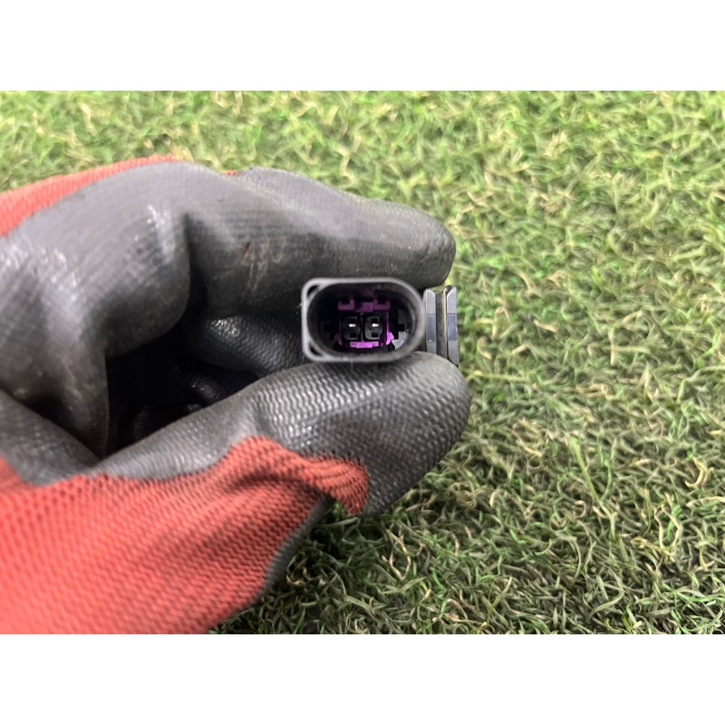 Замок капота (кузов и элементы) Volkswagen Amarok 2H 2012 2.0 1Z0823509E