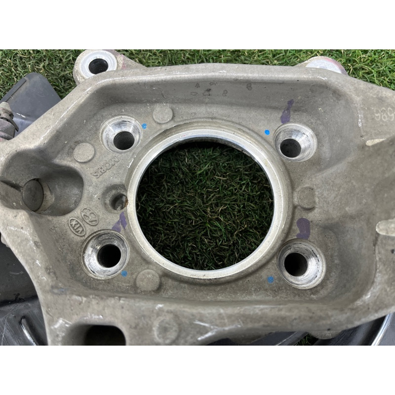 Поворотный кулак (подвеска) Hyundai Santa Fe TM 2019 2.4GDI 51711S1100