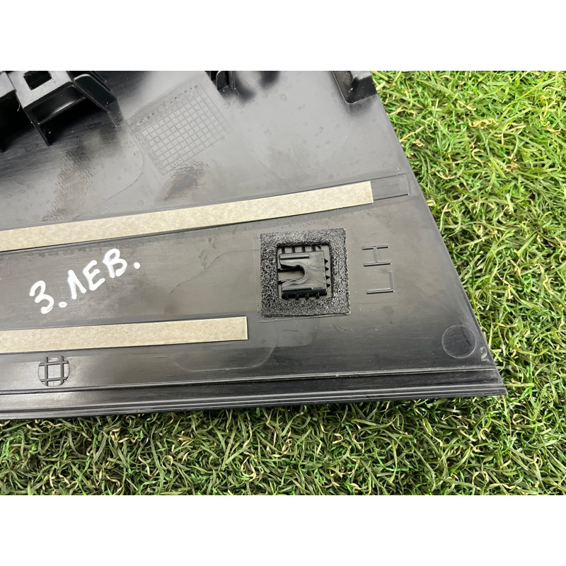 Накладка двери боковая (кузов и элементы) Hyundai Santa Fe TM 2019 2.4GDI 83270S1010