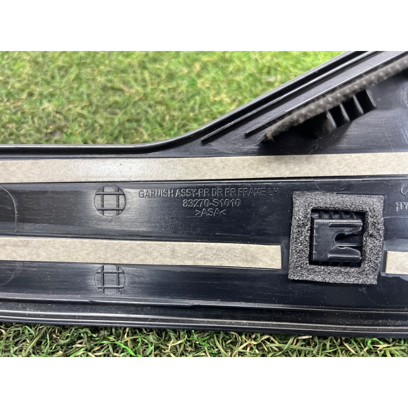 Накладка двери боковая (кузов и элементы) Hyundai Santa Fe TM 2019 2.4GDI 83270S1010