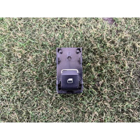 Кнопка склопідйомника