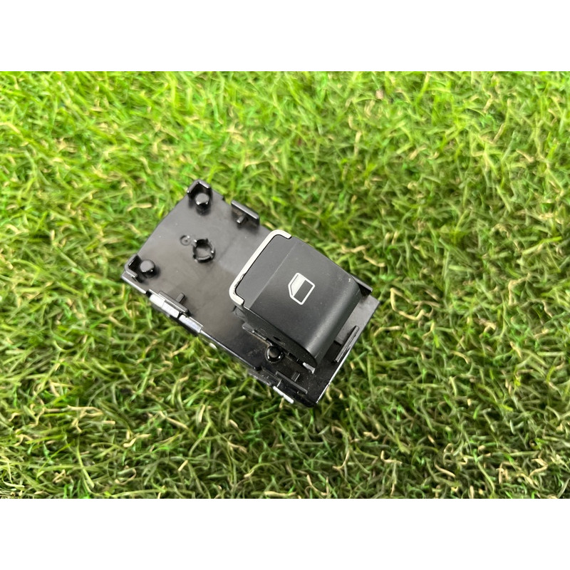 Кнопка стеклоподъемника (электрика / кнопки) Hyundai Santa Fe TM 2019 2.4GDI 93576S1010NNB