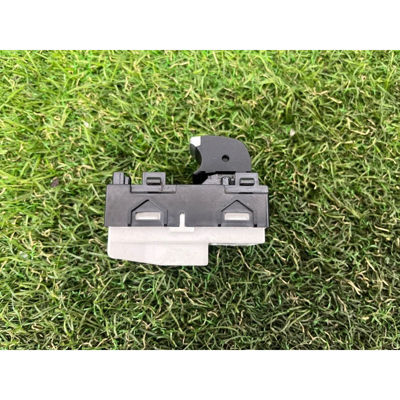 Кнопка стеклоподъемника (электрика / кнопки) Hyundai Santa Fe TM 2019 2.4GDI 93576S1010NNB