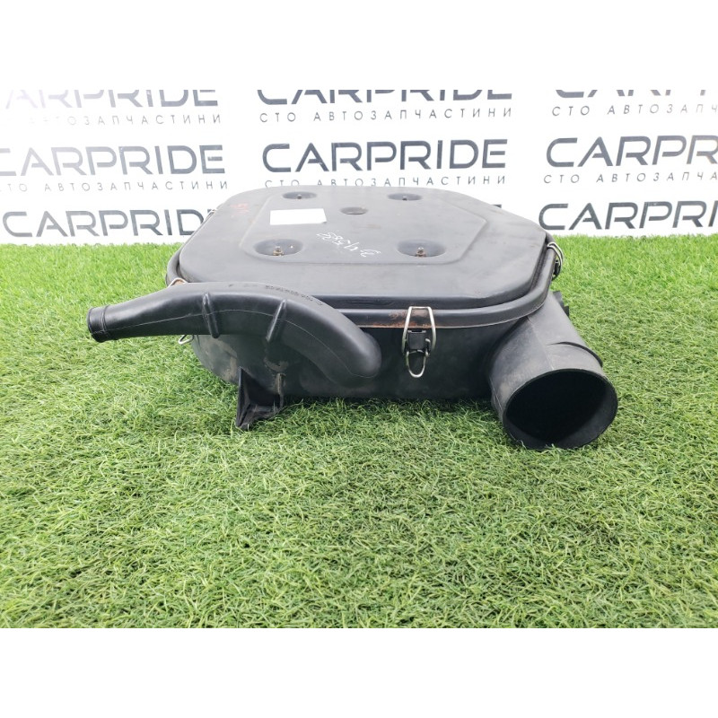 Корпус воздушного фильтра (впускная система) Mercedes-Benz E-class W124 1990 3.2 A0160946602