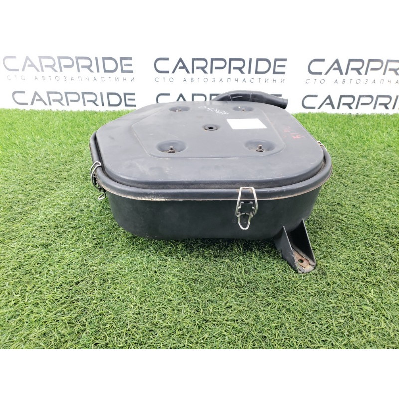 Корпус воздушного фильтра (впускная система) Mercedes-Benz E-class W124 1990 3.2 A0160946602