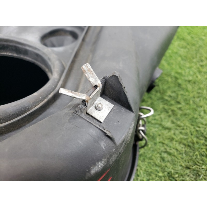 Корпус воздушного фильтра (впускная система) Mercedes-Benz E-class W124 1990 3.2 A0160946602