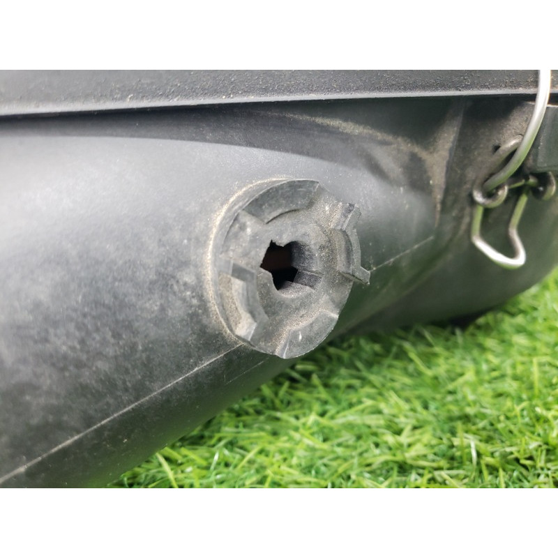 Корпус воздушного фильтра (впускная система) Mercedes-Benz E-class W124 1990 3.2 A0160946602