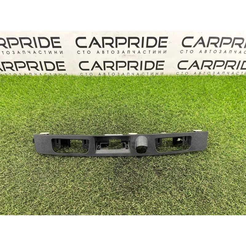 Панель подсветки номера (кузов и элементы) Hyundai Santa Fe TM 2019 2.4GDI 92530S2010