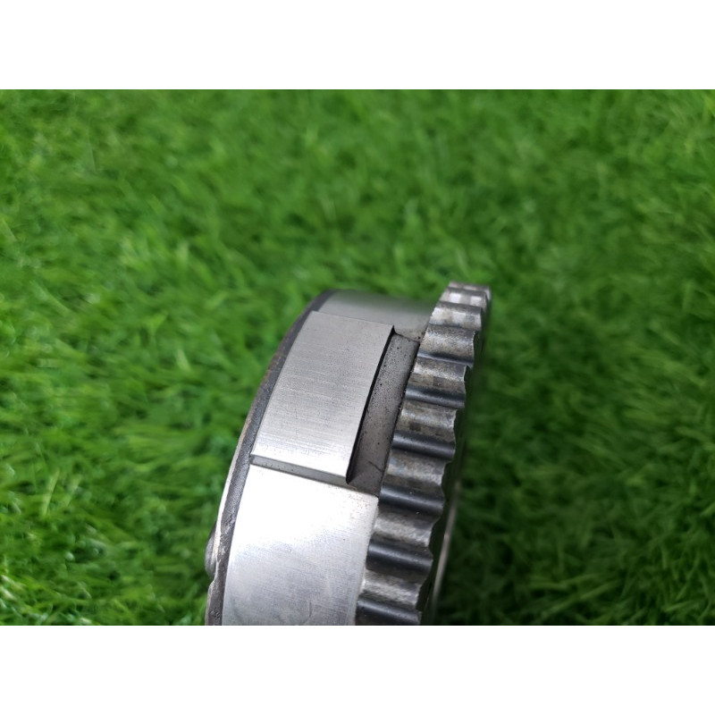 Шестерня выпускного распредвала (двигатель и элементы) FORD Focus MK3 2012 2.0 CP9Z6C525D