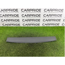 Обшивка крышки багажника