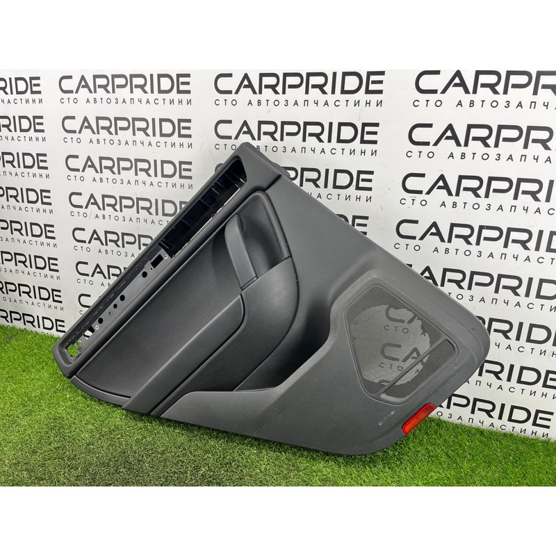 Дверна карта (салон) Volkswagen Touareg II NF 2013 3.0 7P6867215LY0W