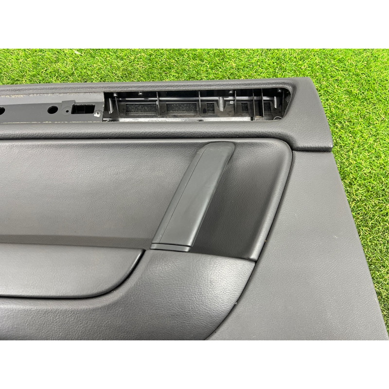 Дверна карта (салон) Volkswagen Touareg II NF 2013 3.0 7P6867215LY0W