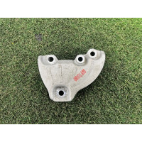 Кріплення подушки двигуна