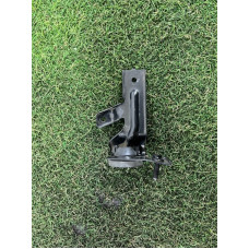 Кронштейн корпуса воздушного фильтра