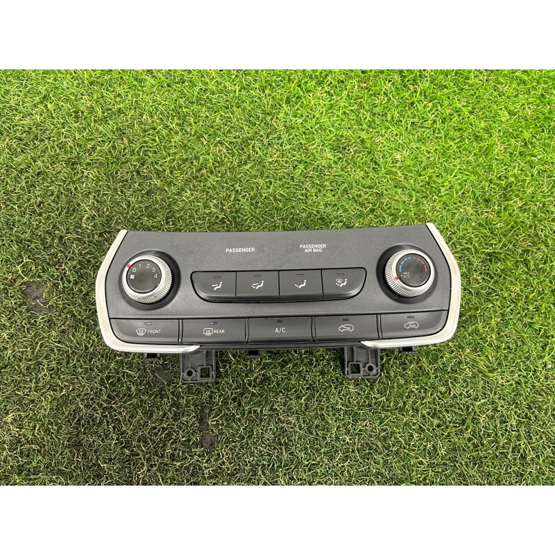 Блок управления климат-контролем (электрика / блок управления) Hyundai Santa Fe TM 2019 2.4GDI 97250S2AA0UMB