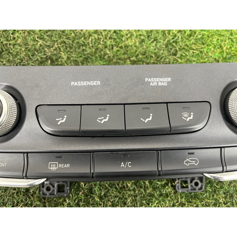 Блок управления климат-контролем (электрика / блок управления) Hyundai Santa Fe TM 2019 2.4GDI 97250S2AA0UMB