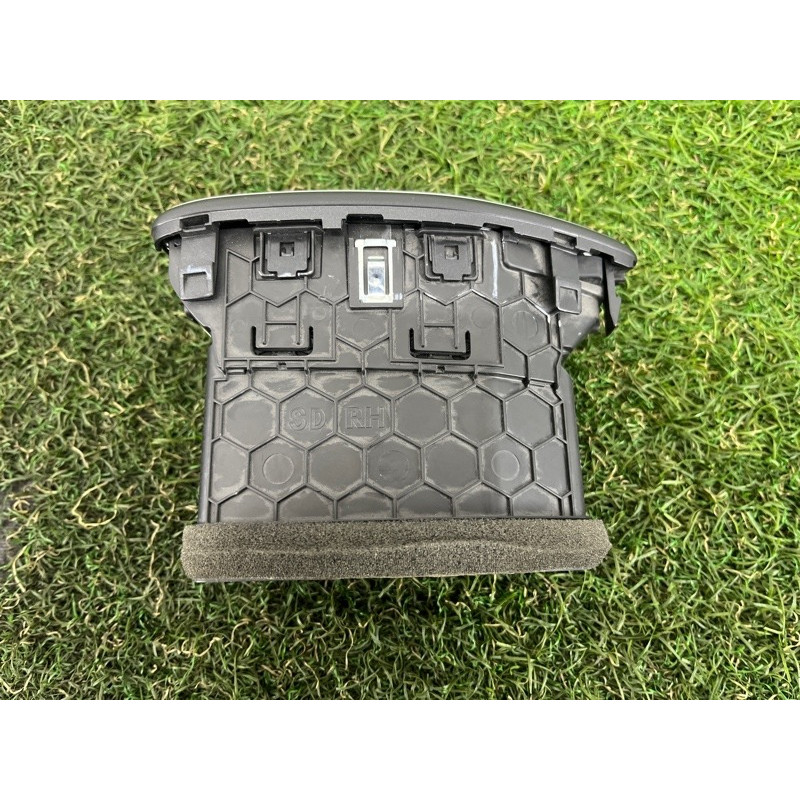 Дефлектор воздуховода (салон) Hyundai Santa Fe TM 2019 2.4GDI 97490S2000VCS